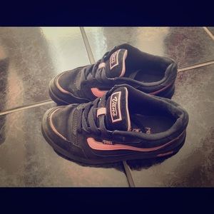 VANS Basha Women’s Pink Sneaker Skate Shoes US 6